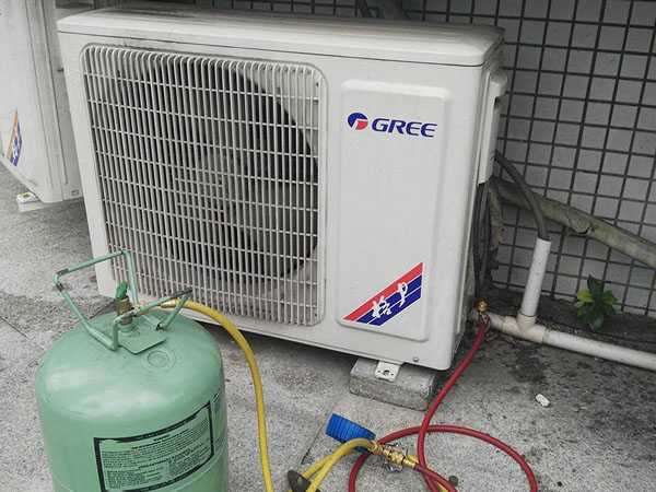空调加氟